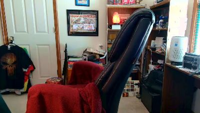 guyboobies live cam on Cam4