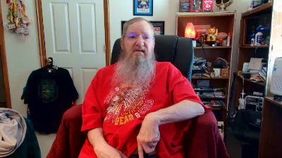 guyboobies live cam on Cam4