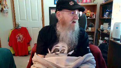 guyboobies live cam on Cam4