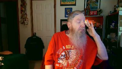 guyboobies live cam on Cam4