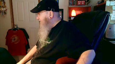 guyboobies live cam on Cam4