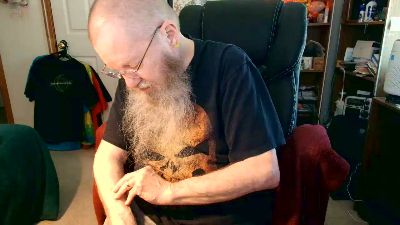guyboobies live cam on Cam4