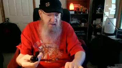 guyboobies live cam on Cam4