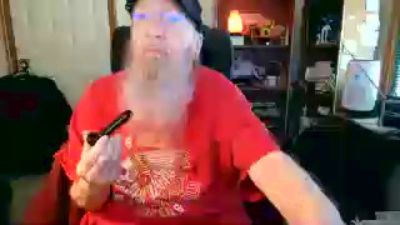 guyboobies live cam on Cam4