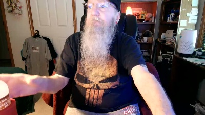 guyboobies live cam on Cam4