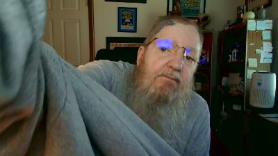 guyboobies live cam on Cam4