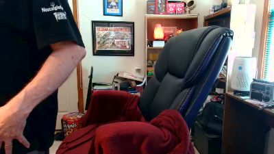 guyboobies live cam on Cam4