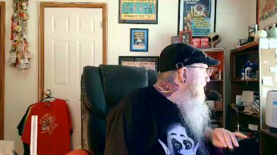 guyboobies live cam on Cam4