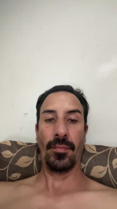 gyn1982gyn live cam on Cam4
