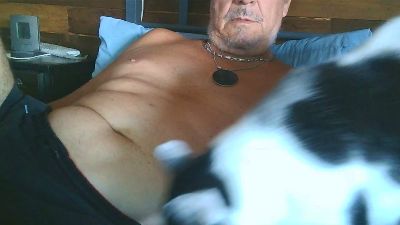 gyordy1 live cam on Cam4