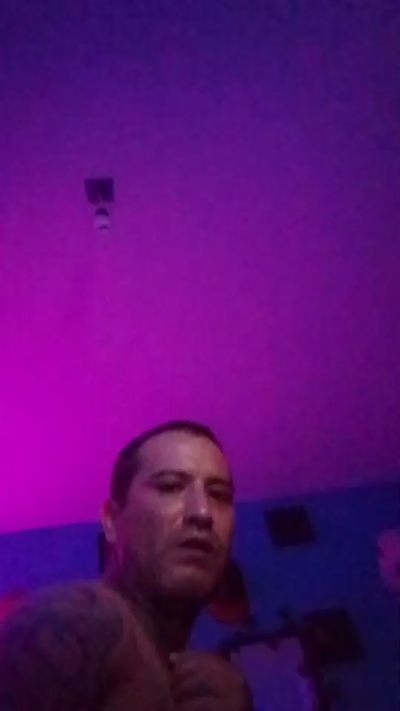 gzylimb2coup2 live cam on Cam4