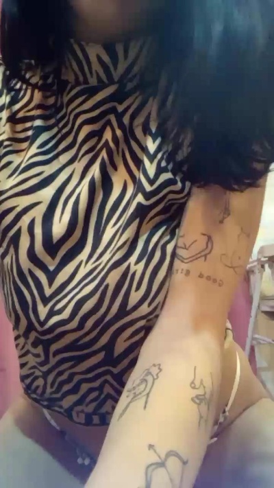 hadahotX live cam on Cam4