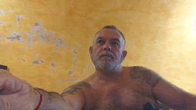 hairy2 live cam on Cam4