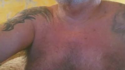 hairy2 live cam on Cam4