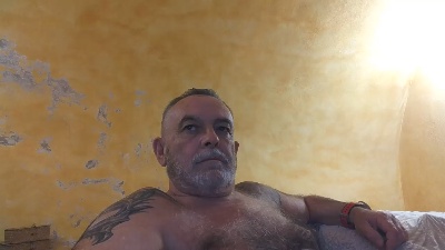 hairy2 live cam on Cam4