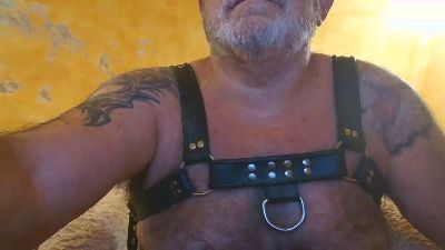 hairy2 live cam on Cam4