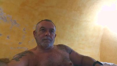 hairy2 live cam on Cam4