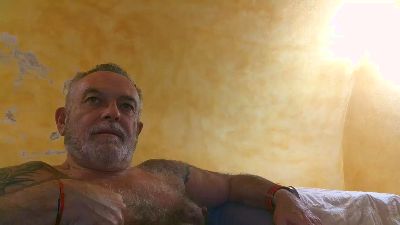 hairy2 live cam on Cam4