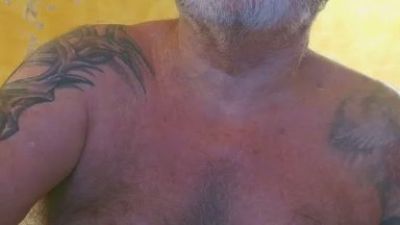 hairy2 live cam on Cam4
