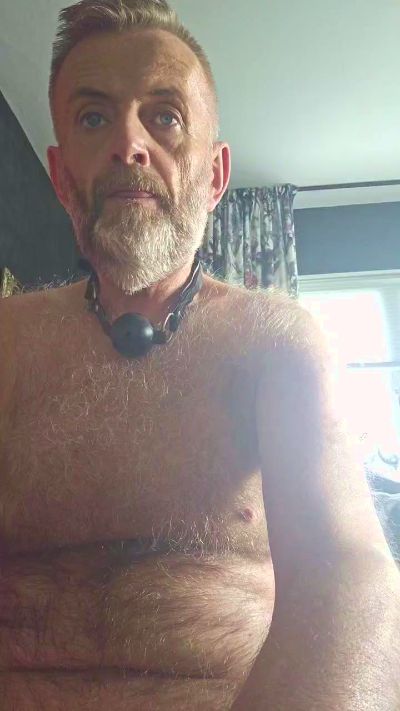 hairy64daddy live cam on Cam4