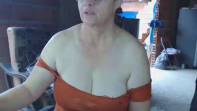 hairyglad69 live cam on Cam4