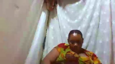 hairymaturee live cam on Cam4