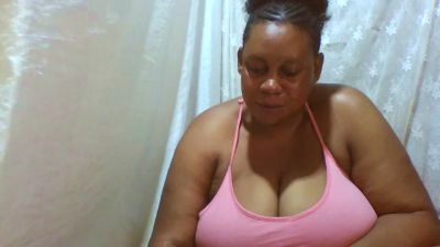hairymaturee live cam on Cam4