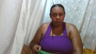hairymaturee live cam on Cam4