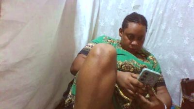 hairymaturee live cam on Cam4