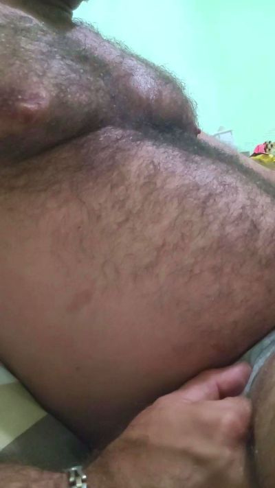 hairynhotguy live cam on Cam4