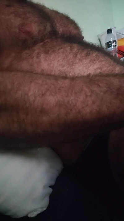 hairynhotguy live cam on Cam4