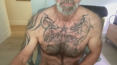 hairyrrh live cam on Cam4