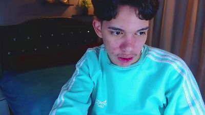 haku_nayro live cam on Cam4
