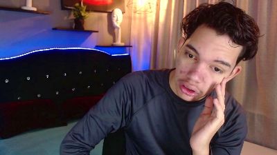 haku_nayro live cam on Cam4