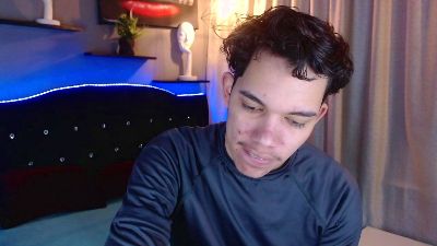 haku_nayro live cam on Cam4