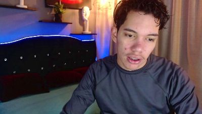 haku_nayro live cam on Cam4