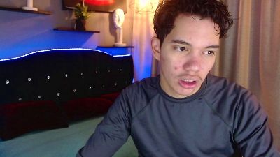 haku_nayro live cam on Cam4