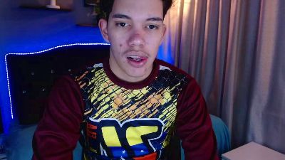 haku_nayro live cam on Cam4