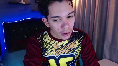 haku_nayro live cam on Cam4
