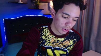 haku_nayro live cam on Cam4