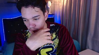 haku_nayro live cam on Cam4