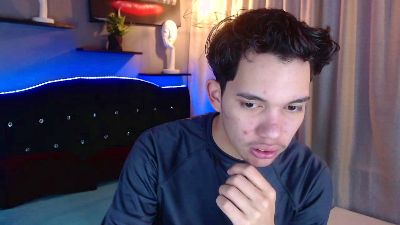 haku_nayro live cam on Cam4