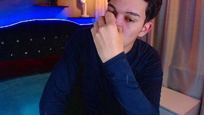 haku_nayro live cam on Cam4