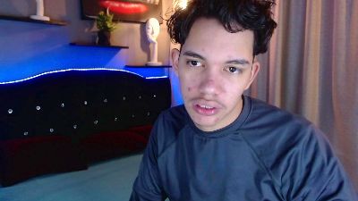 haku_nayro live cam on Cam4