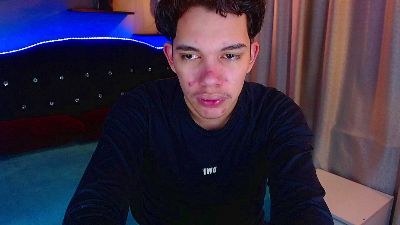 haku_nayro live cam on Cam4