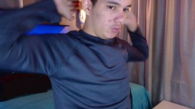 haku_nayro live cam on Cam4