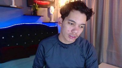 haku_nayro live cam on Cam4