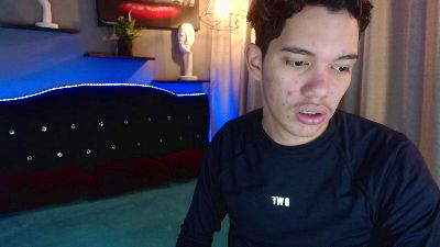 haku_nayro live cam on Cam4
