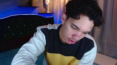 haku_nayro live cam on Cam4
