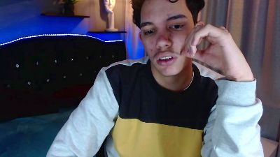 haku_nayro live cam on Cam4